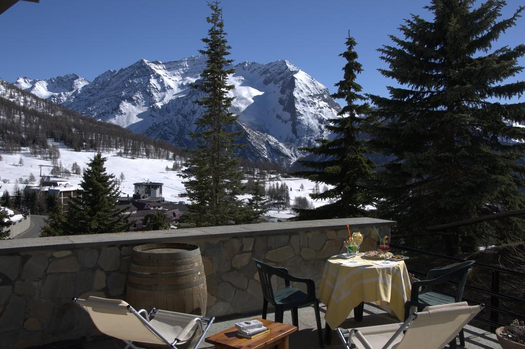 Hotel Sud Ovest Сестриере Экстерьер фото