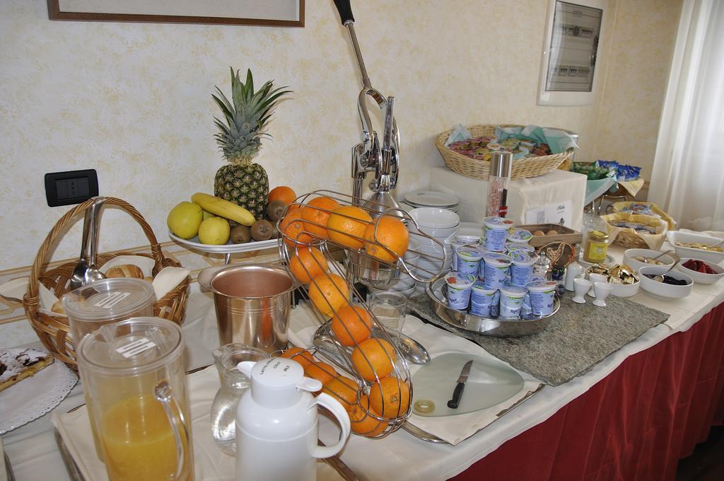 Hotel Sud Ovest Сестриере Экстерьер фото