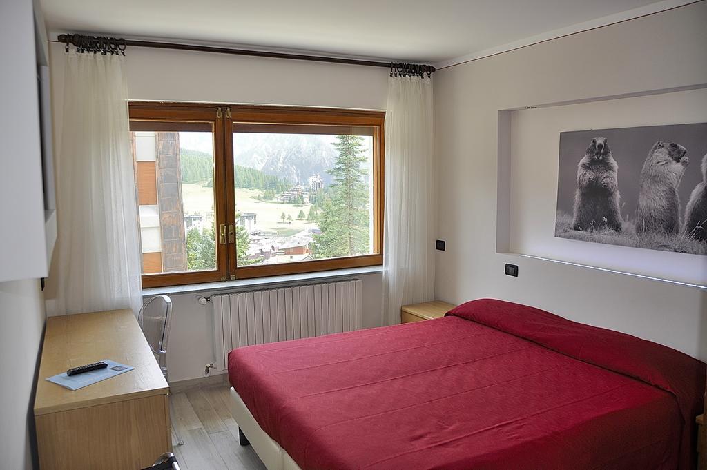Hotel Sud Ovest Сестриере Экстерьер фото